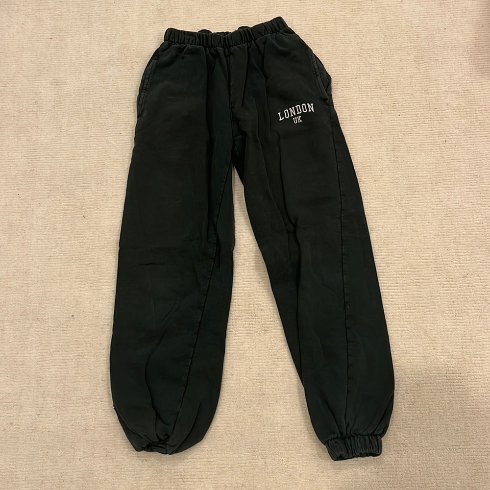 green brandy melville sweatpants💚
